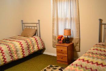Lazy T Ranch Guest House マンハッタン エクステリア 写真
